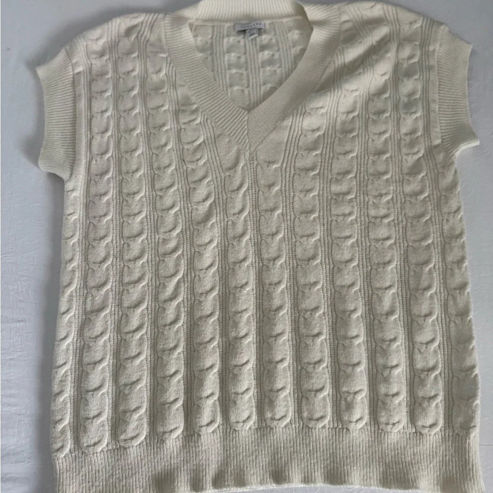 Topshop Cream V-Neck Cable Knit Sweater
